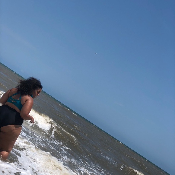 Meet your Posher !! GABBY - Picture 7 of 8